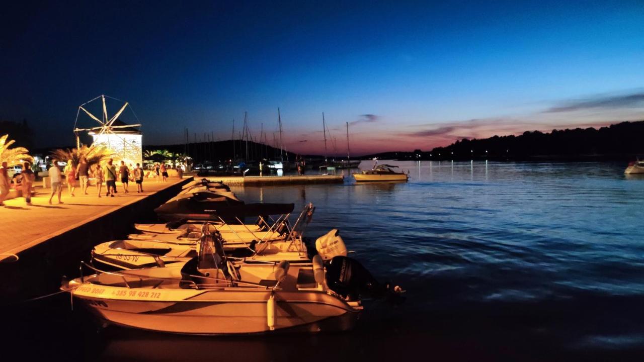 Apartment Violeta Μεντουλίν Εξωτερικό φωτογραφία