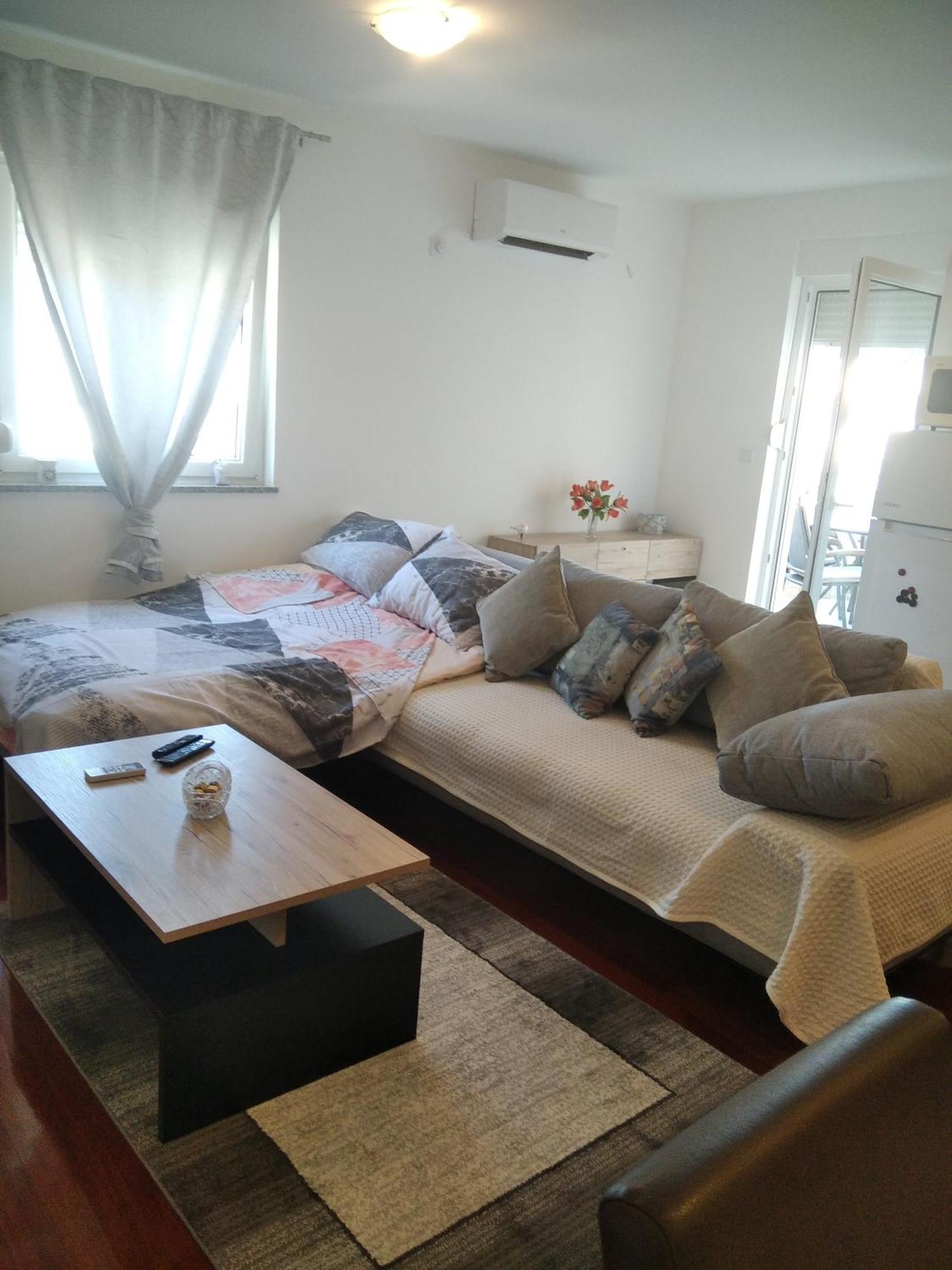 Apartment Violeta Μεντουλίν Εξωτερικό φωτογραφία